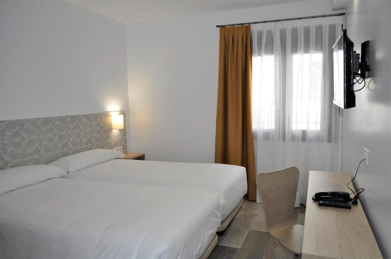 Hostal Restaurante Villa De Brihuega Esterno foto