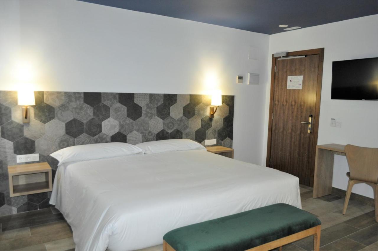 Hostal Restaurante Villa De Brihuega Esterno foto
