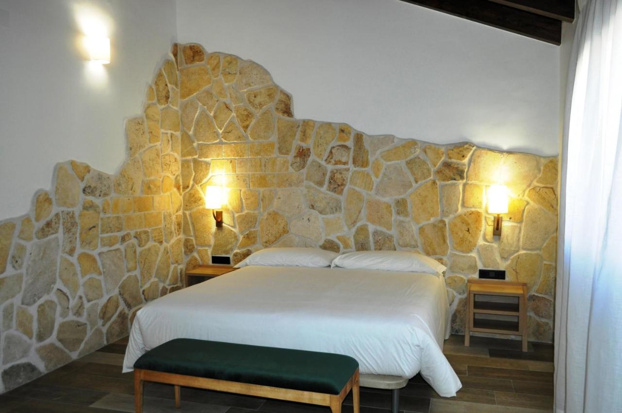 Hostal Restaurante Villa De Brihuega Esterno foto