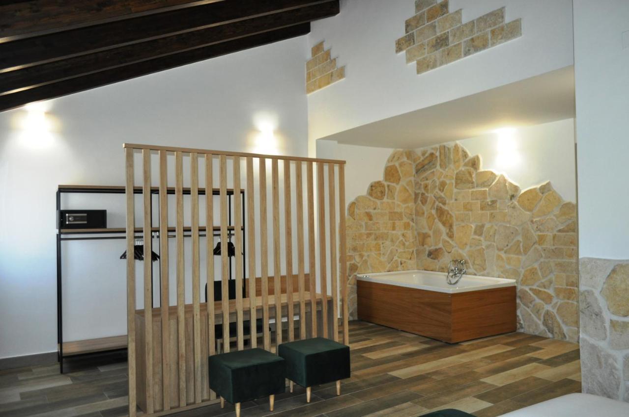 Hostal Restaurante Villa De Brihuega Esterno foto